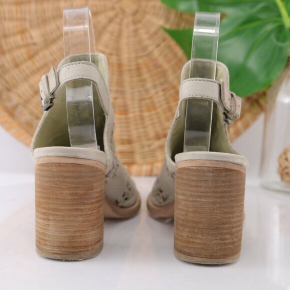 Rebels Womens Rayna Sandal Size 7 Beige Gray Suede Block Heel Open Toe Bootie - Picture 5 of 12